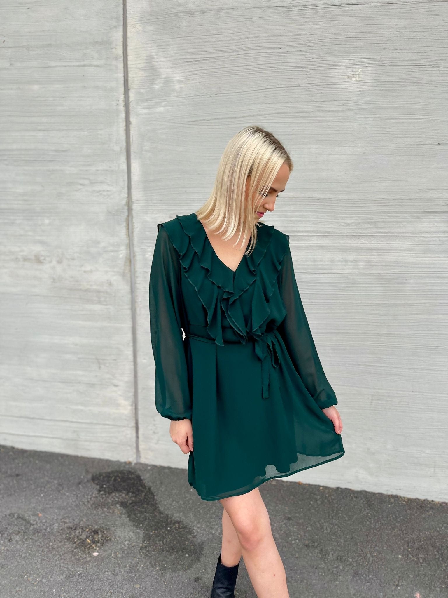 VIANE Short Dress - Scarab
